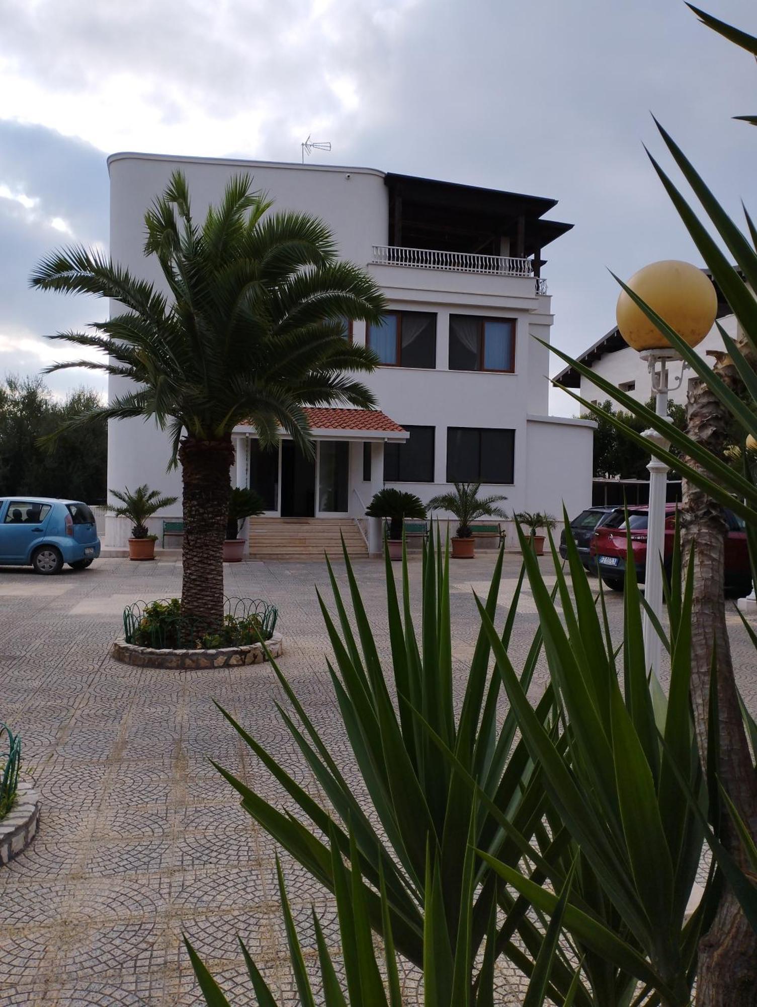 Villa Erry Trani Buitenkant foto